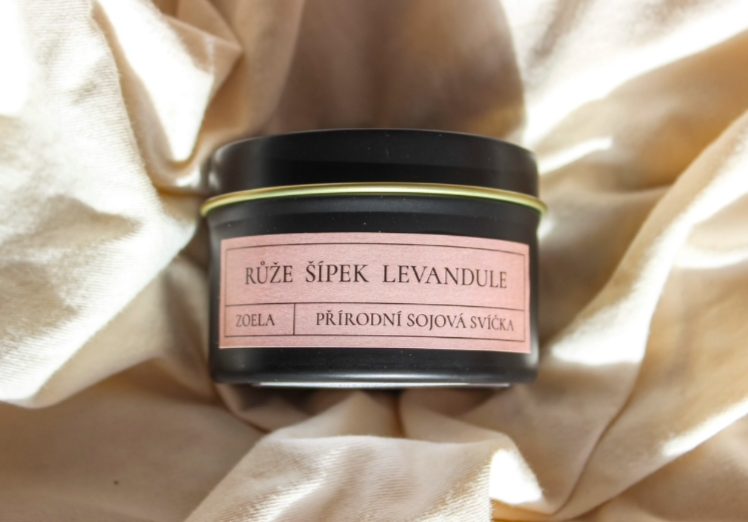 Růže, šípek, levandule