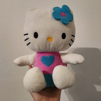 Hello Kitty s květinou