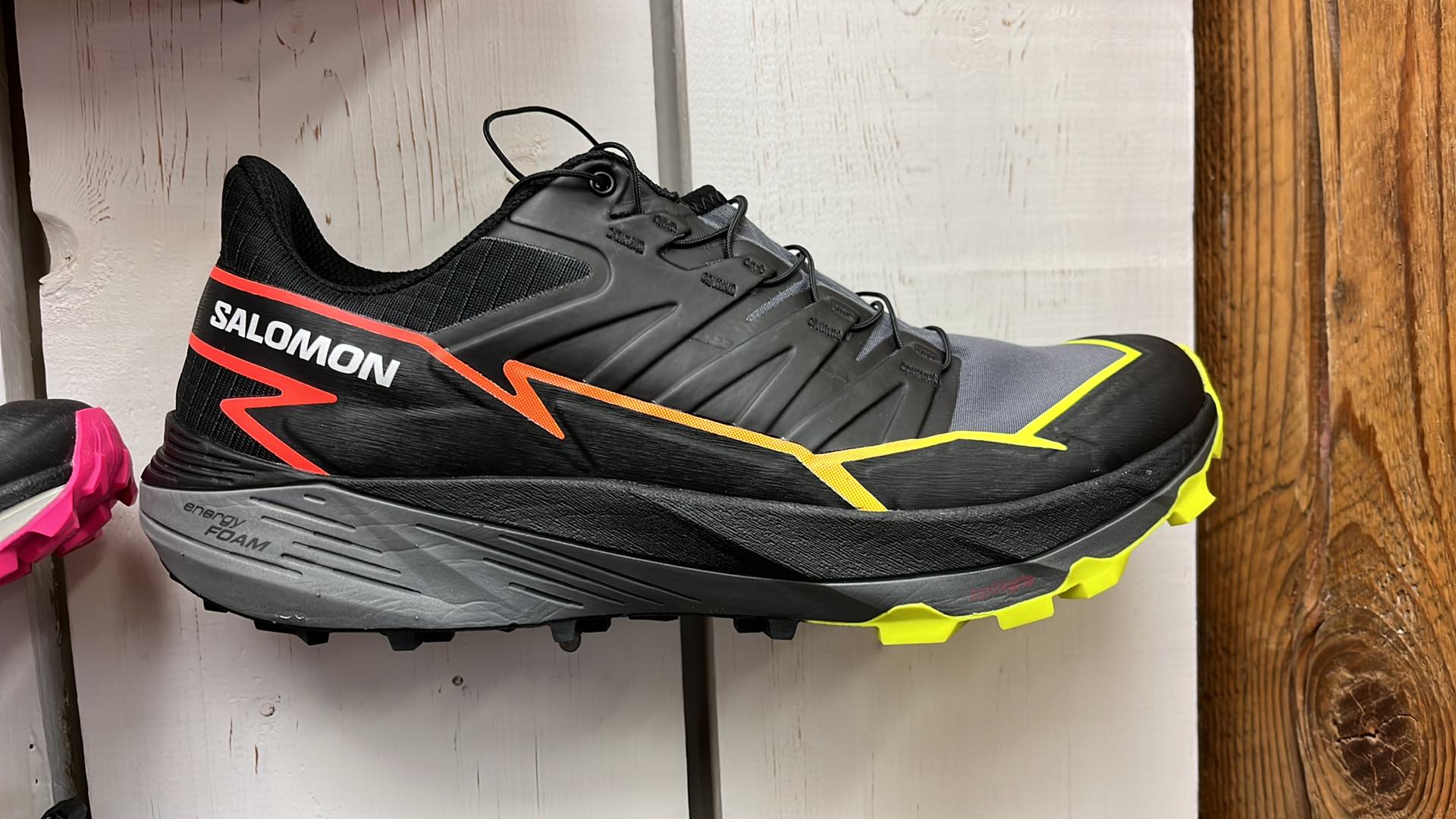 Trailová běžecká obuv /Salomon Thundercross Black/Quiet Shade/Fiery Coral