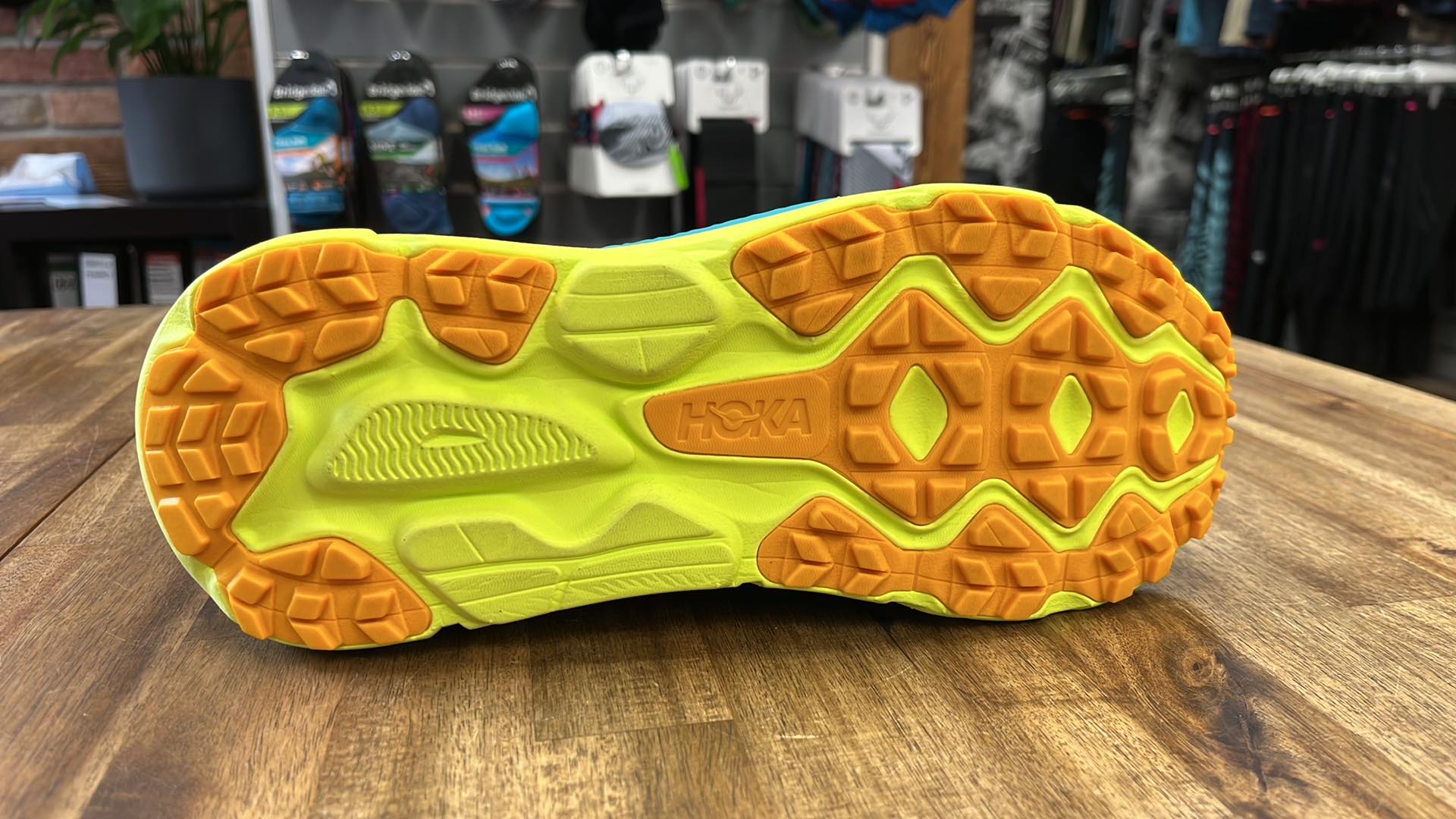 Univerzální běžecká obuv- smíšený povrch /Hoka Challenger ATR 7 Diva Blue/Evening Primrose - Obrázek 2